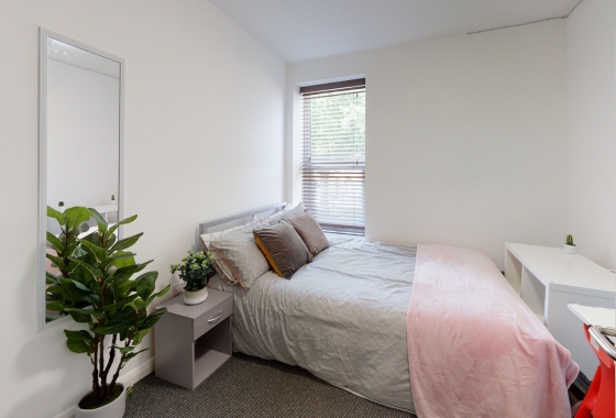 Bedroom 6 Image