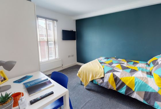 Bedroom 6 Image
