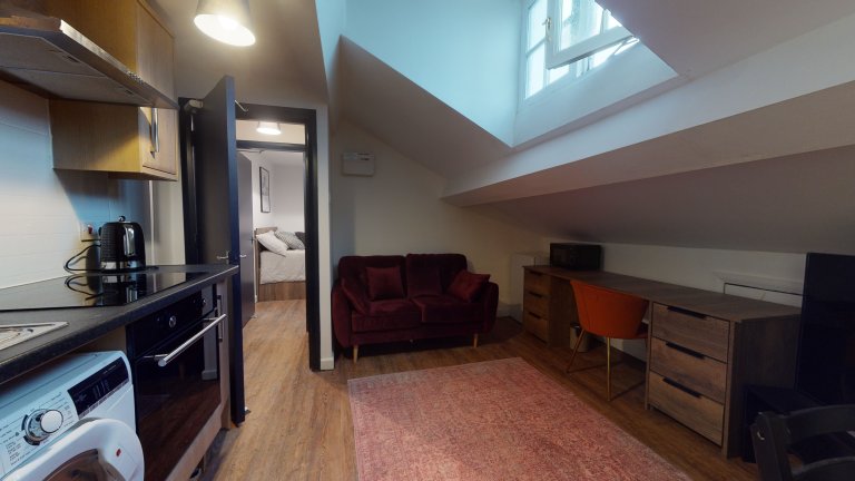 Flat 9, 61 Shaw Street 