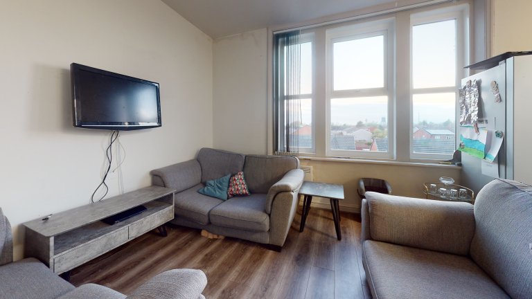  Flat 3, 2 Spekeland Road