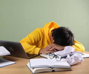 How to Deal with Exam Stress: A Practical Guide for University Students Image